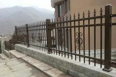 你知道济南不锈钢护栏如何清理吗?